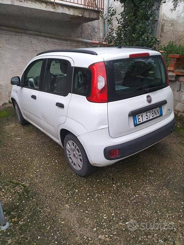 Usata Fiat Panda Pop 69 CV (50 kW) 2015 Bianco Utilitaria