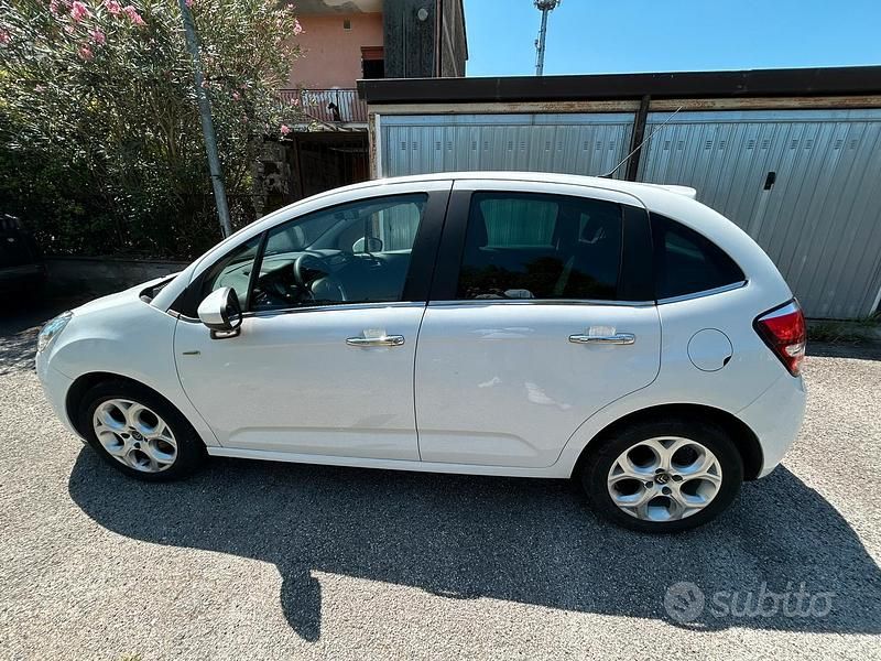 Gebraucht Citroën C3 110 PS (80 kW) 2016 Weiß Kleinwagen