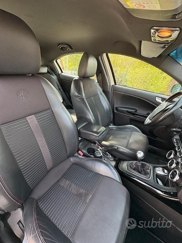 Usata Alfa Romeo Giulietta 170 CV (125 kW) 2010 Bianco Utilitaria