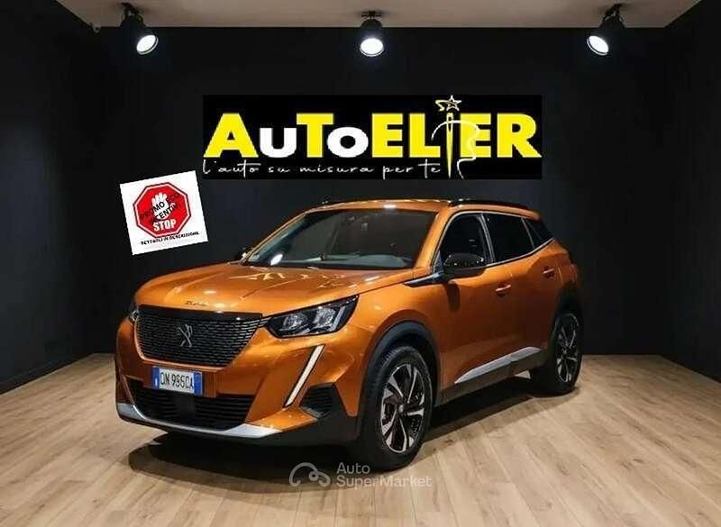 Usata Peugeot 2008 Allure 101 CV (74 kW) 2023 Arancione SUV