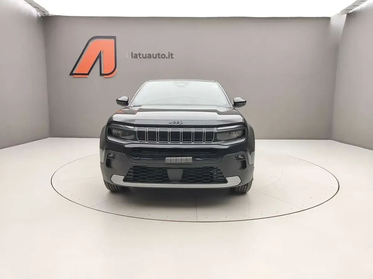 Nuova Jeep Avenger EV 114 kW (156 CV) 2026 Grigio SUV