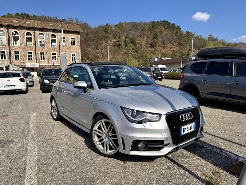 Usata Audi A1 S-Line 122 CV (89 kW) 2011 Argento Utilitaria