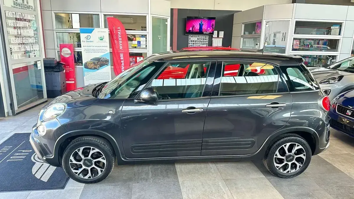 Usata Fiat 500L Cross 95 CV (69 kW) 2021 Grigio metallizzato Monovolume
