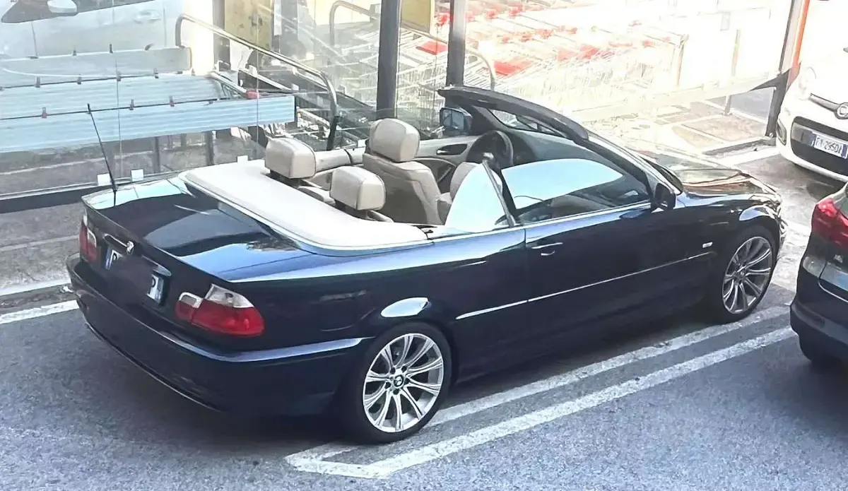 Usata BMW 320 Cabriolet M Sport 170 CV (125 kW) 2001 Blu/azzurro Cabrio