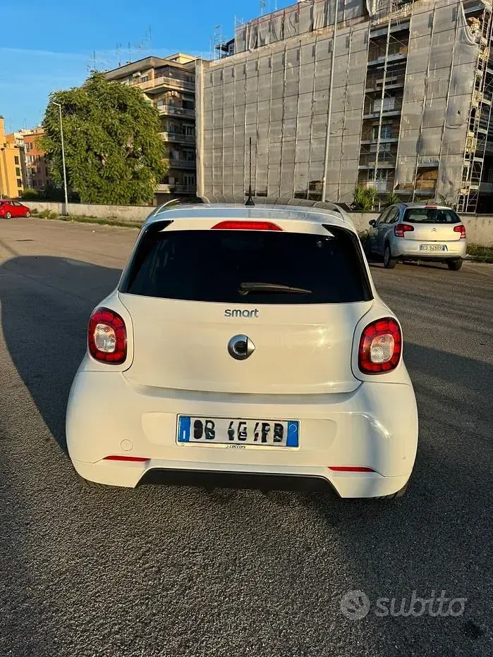 Usata Smart ForFour Brabus 90 CV (66 kW) 2019 Bianco Utilitaria
