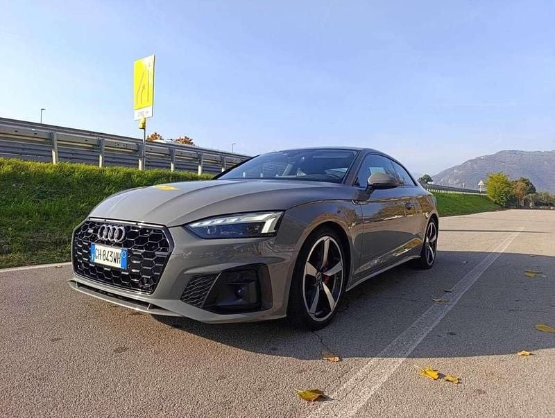 Grigio Usata 2022 Audi A5 S-Line Coupé | 31.500 € (Buon prezzo) - Immagine 1/4