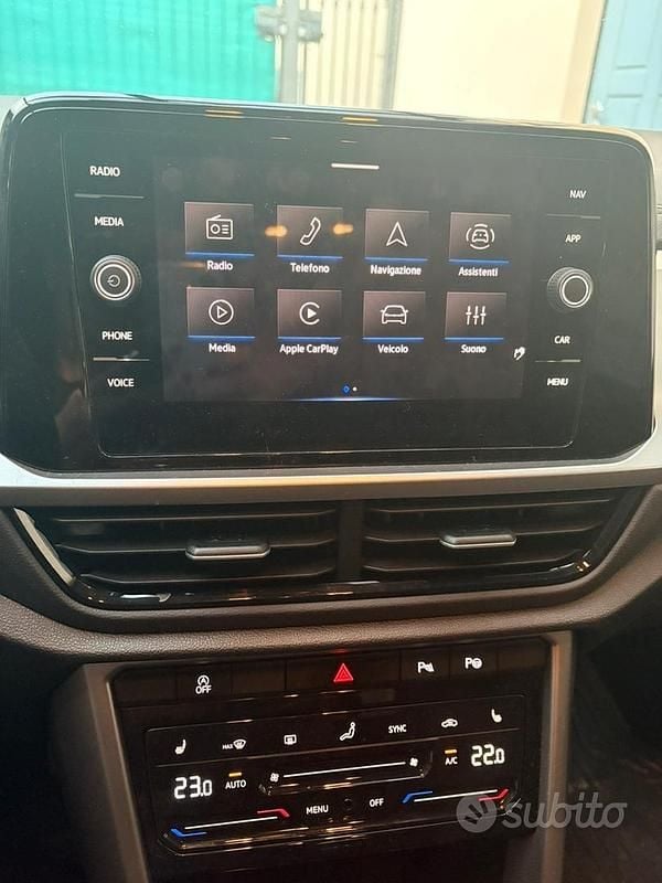 Begagnad VW T-Roc Edition 150 HK (110 kW) 2024 Svart SUV