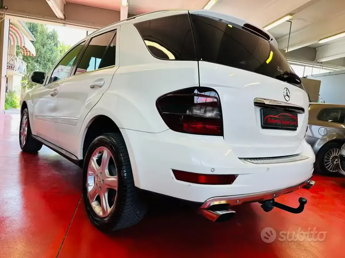 Usata Mercedes ML320 Premium 224 CV (164 kW) 2009 Bianco SUV
