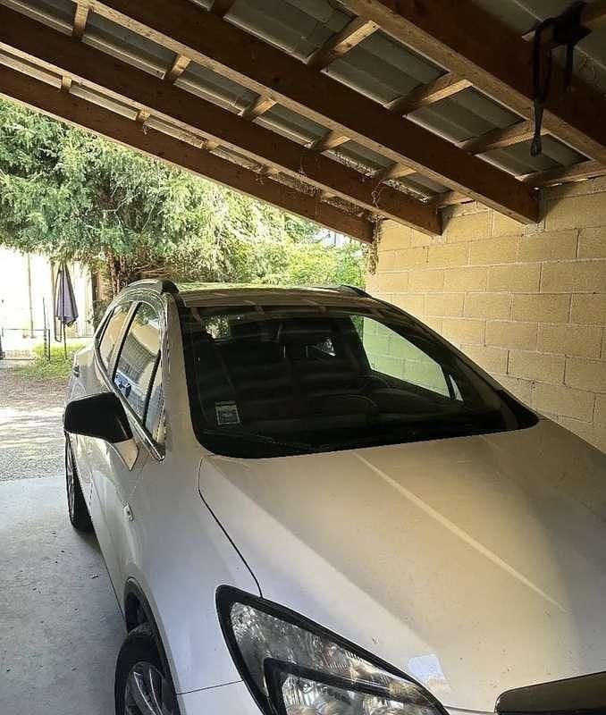 Usata 2014 Opel Mokka Cosmo SUV | 8500 € (Cara) - Immagine 1/4