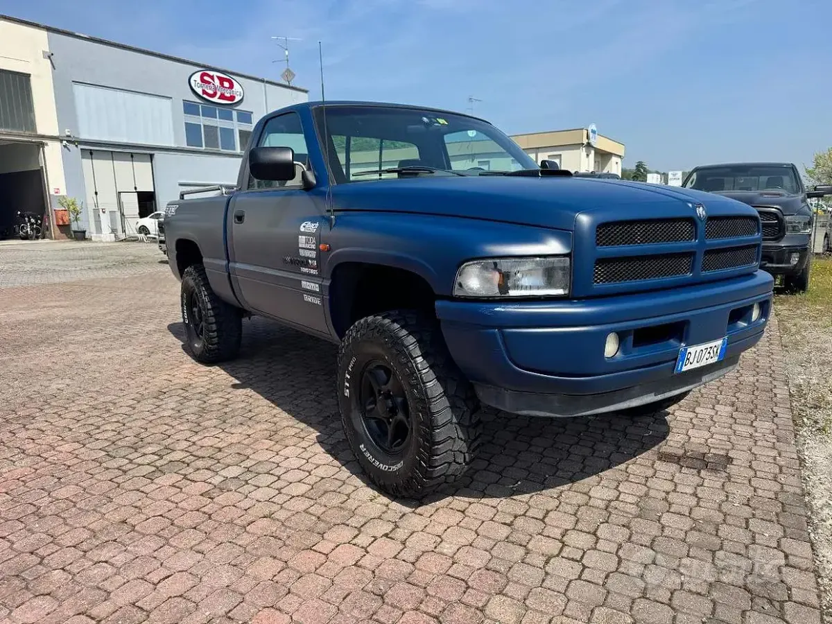 Usata Dodge Ram 230 CV (169 kW) 1996 Blu Pick-up