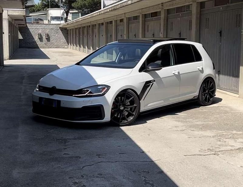 Usata VW Golf VII GTI 245 CV (180 kW) 2019 Berlina