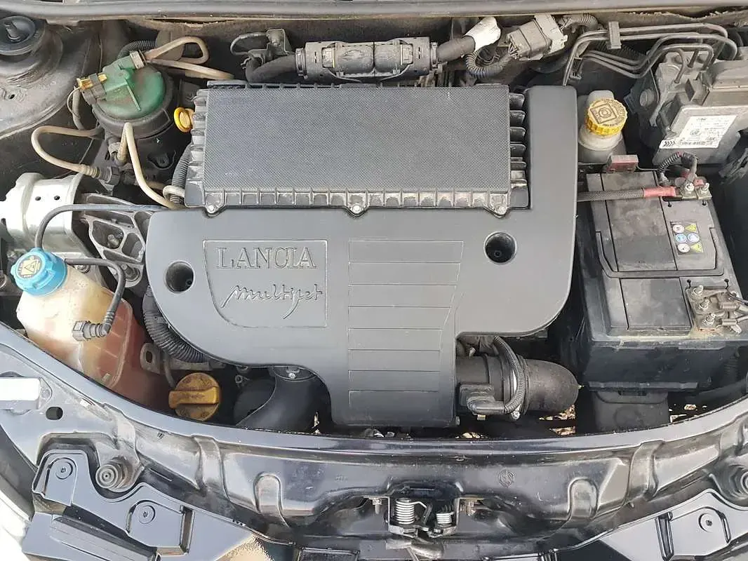 Usata Lancia Ypsilon 75 CV (55 kW) 2007 Utilitaria