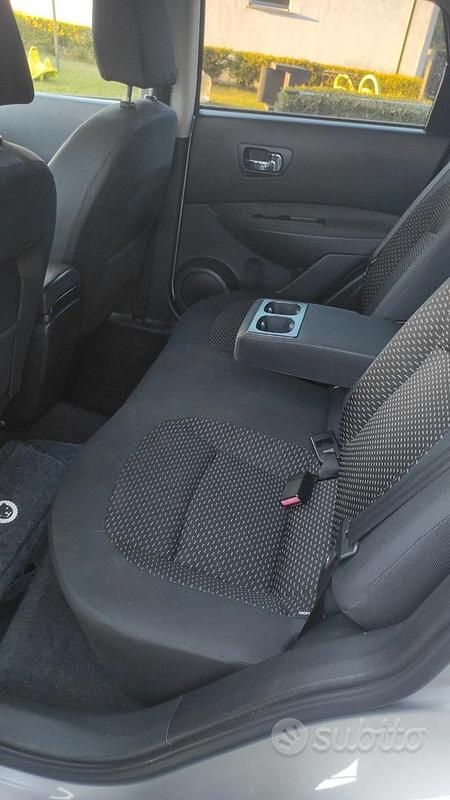 Usata Nissan Qashqai 106 CV (77 kW) 2008 Grigio SUV