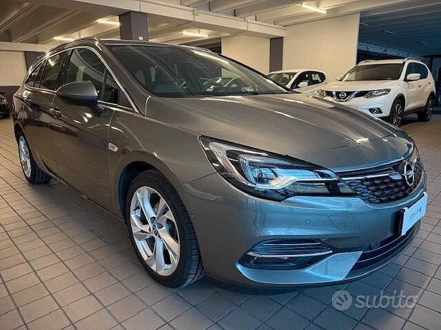Usata Opel Astra Ultimate 122 CV (89 kW) 2020 Grigio Station wagon