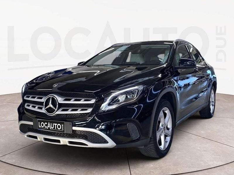 Nero Usata 2017 Mercedes GLA200 SUV | 16.990 € (Ottimo prezzo) - Immagine 1/3