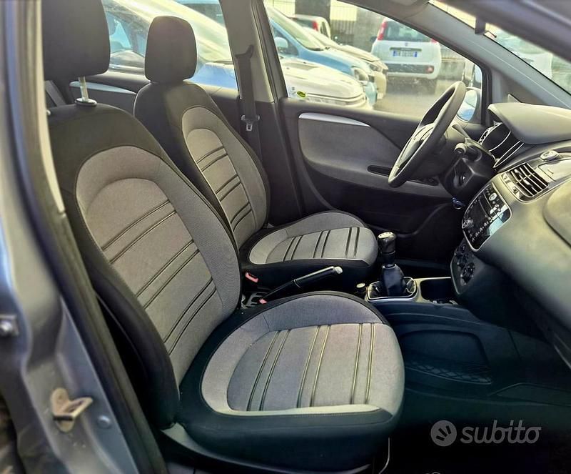 Usata Fiat Punto Evo Dynamic 75 CV (55 kW) 2011 Grigio Utilitaria