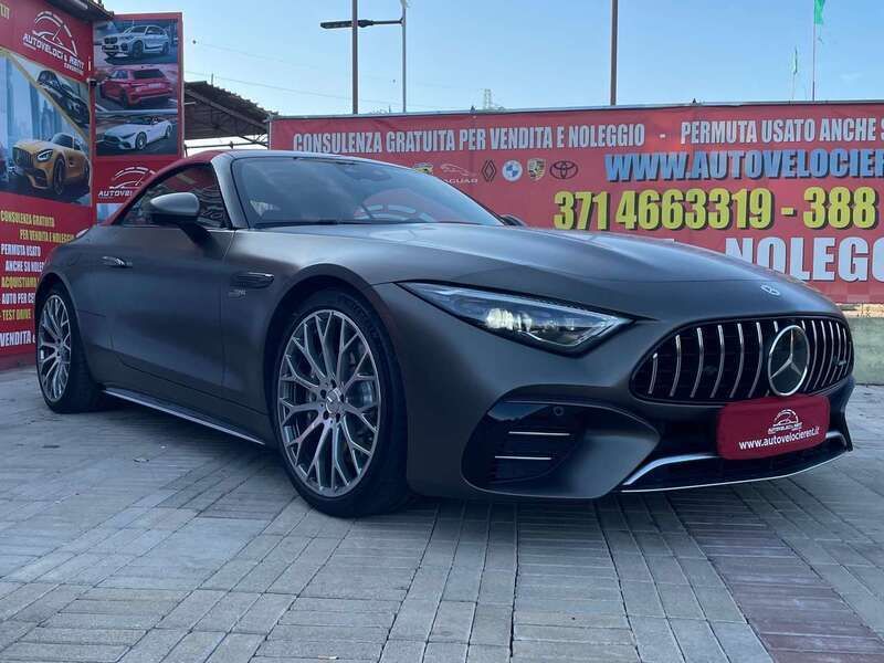 Usata Mercedes SL43 AMG AMG 381 CV (280 kW) 2022 Amg monza grigio magno Cabrio