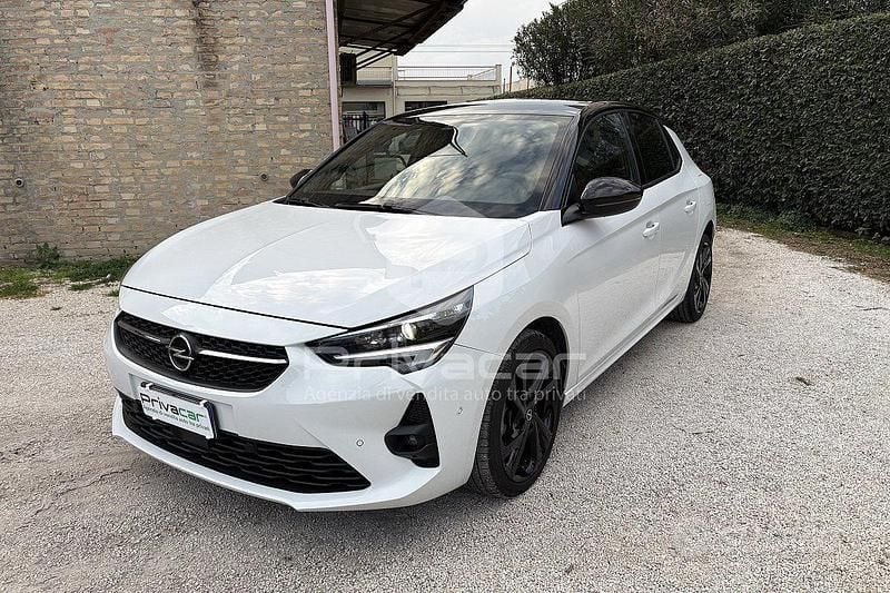 Usata Opel Corsa GS Line 101 CV (74 kW) 2020 Bianco Utilitaria