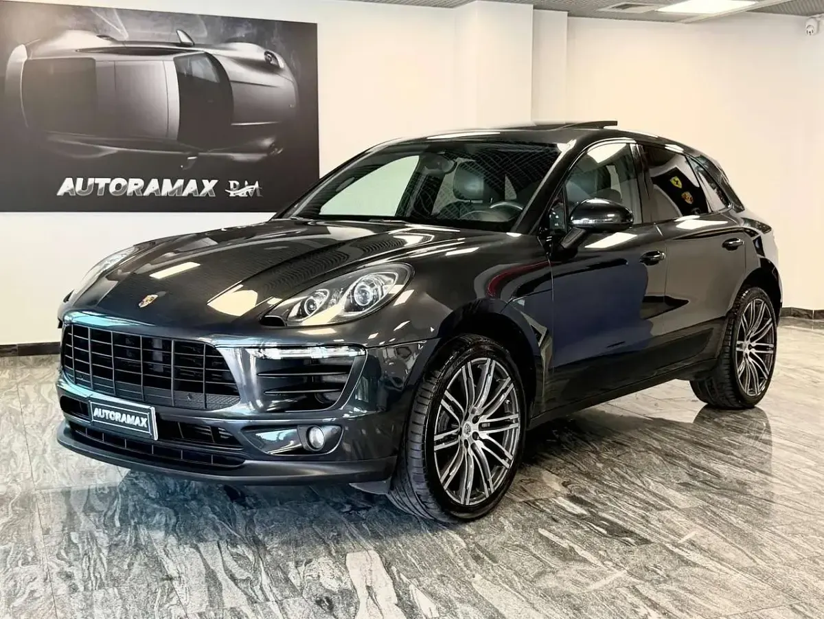Usata Porsche Macan S 250 CV (183 kW) 2017 Vulcan grey SUV