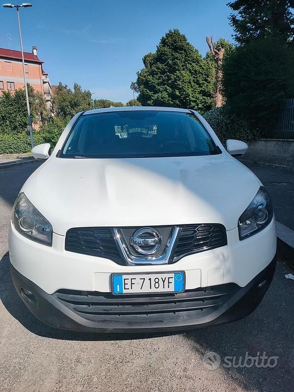 Usata Nissan Qashqai Acenta 150 CV (110 kW) 2010 Bianco SUV