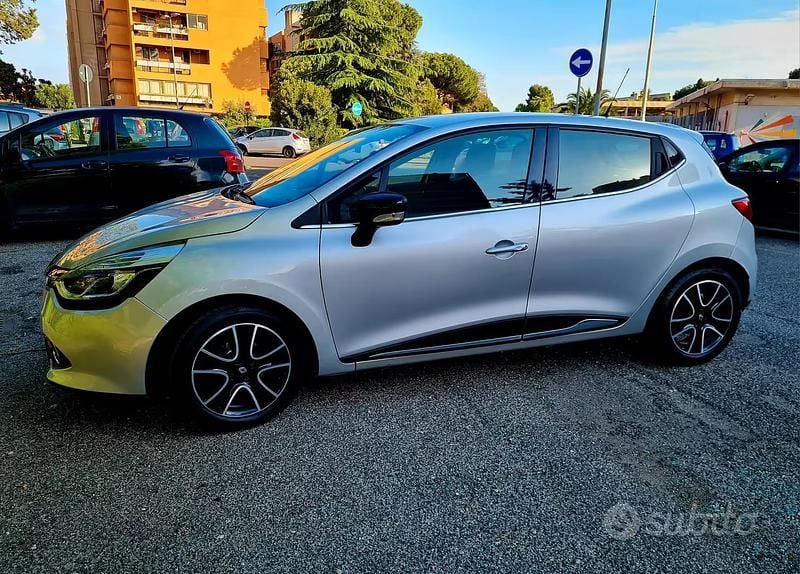 Usata Renault Clio IV 90 CV (66 kW) 2016 Grigio Berlina