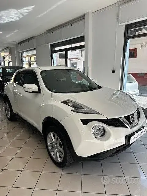 Usata Nissan Juke Tekna 110 CV (80 kW) 2015 Bianco SUV