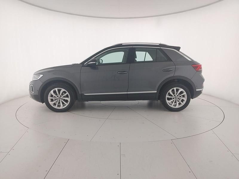Usata VW T-Roc Style 116 CV (85 kW) 2025 Indium grey metallizzato nero SUV