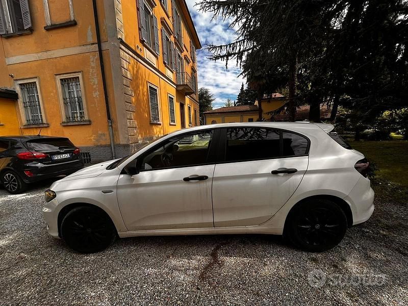 Bianco Usata 2020 Fiat Tipo Street Tre volumi | 14.500 € - Immagine 1/4