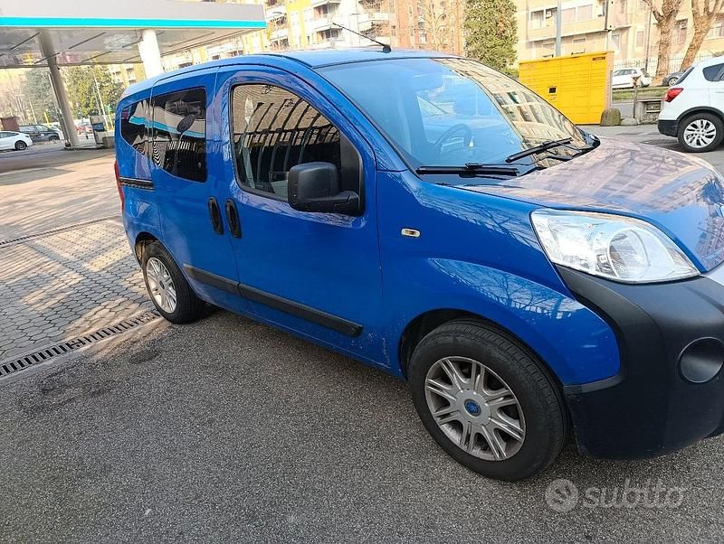 Usata Fiat Qubo Trekking 2011 Blu Monovolume