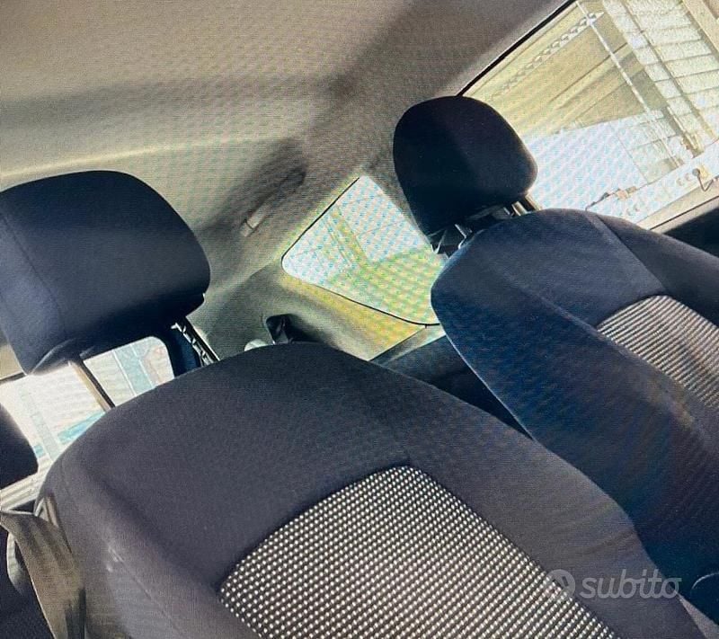 Usata Peugeot 1007 110 CV (80 kW) 2007 Blu Monovolume