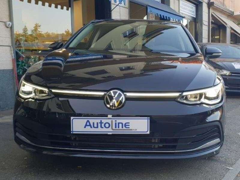 Deep black perleffekt Usata 2021 VW Golf VIII Style | 32.800 € (Molto cara) - Immagine 1/4