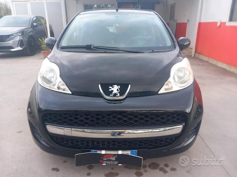 Usata Peugeot 107 68 CV (50 kW) 2007 Nero Utilitaria