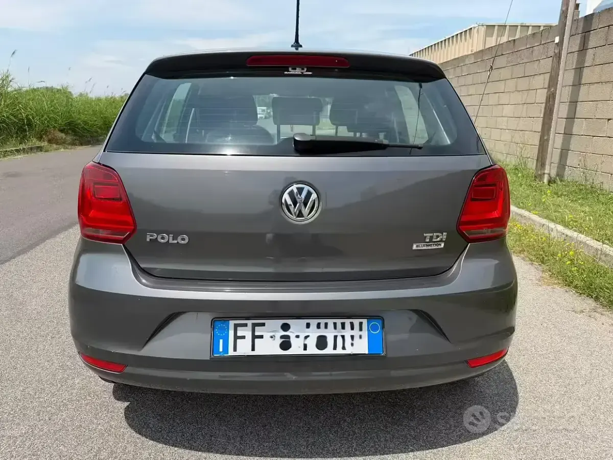 Usata VW Polo 90 CV (66 kW) 2016 Grigio Berlina