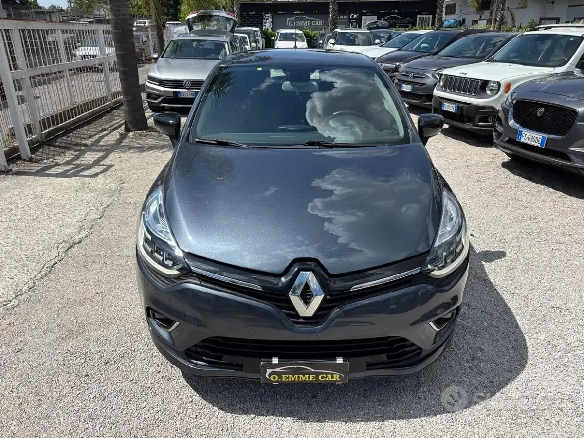 Usata Renault Clio IV 75 CV (55 kW) 2018 Grigio Berlina