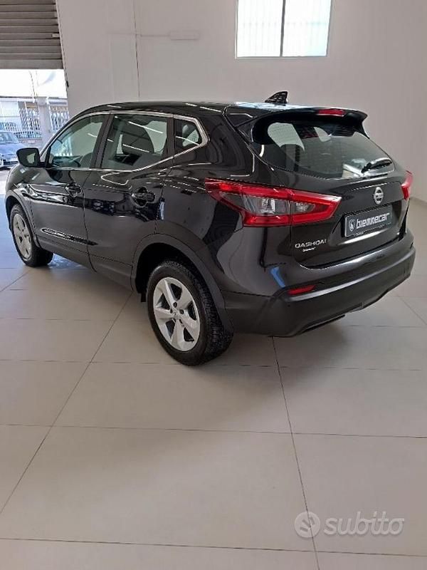 Begagnad Nissan Qashqai 116 HK (85 kW) 2020 Svart SUV