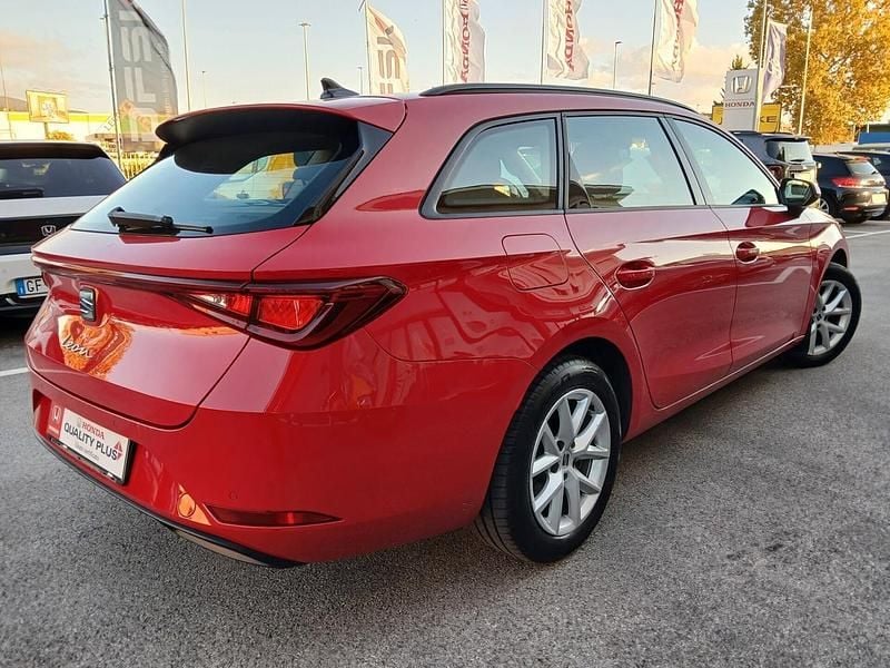 Usata Seat Leon Business 130 CV (95 kW) 2022 Rosso Station wagon