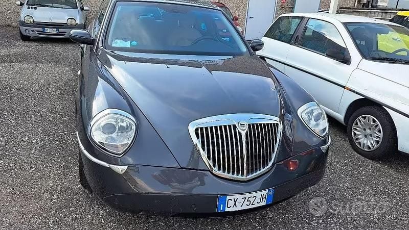 Usata Lancia Thesis 175 CV (128 kW) 2005 Grigio Berlina