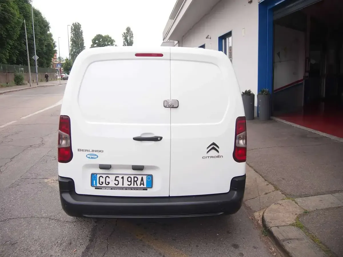 Begagnad Citroën Berlingo 102 HK (75 kW) 2021 Vit Minibuss