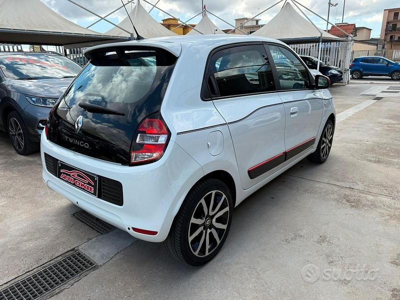 Usata Renault Twingo SE 70 CV (51 kW) 2015 Bianco Utilitaria