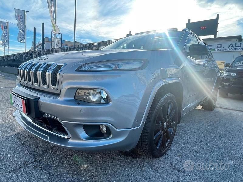 Usata Jeep Cherokee Limited 200 CV (147 kW) 2016 Grigio SUV