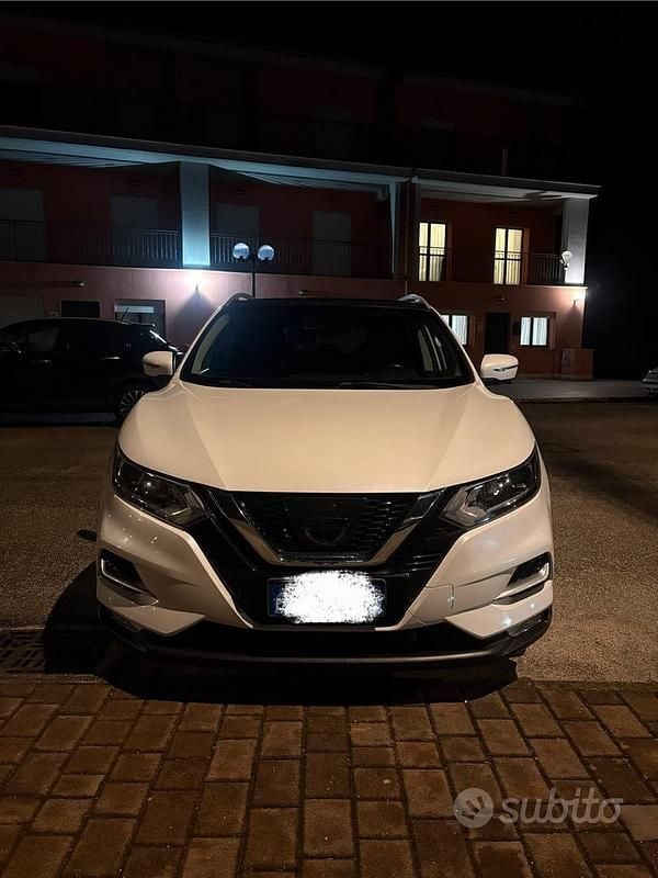 Usata Nissan Qashqai 115 CV (84 kW) 2017 Bianco SUV