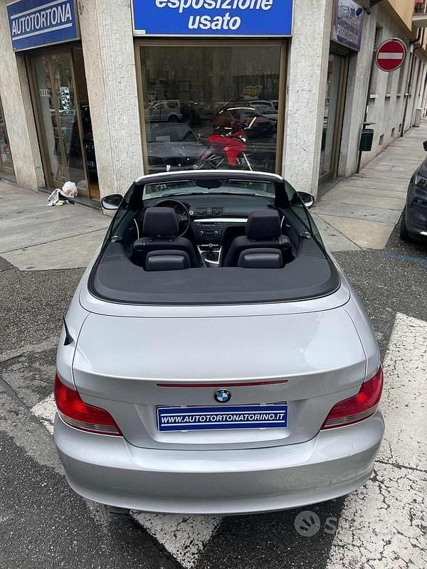 Usata BMW 118 Cabriolet 143 CV (105 kW) 2010 Grigio Cabrio
