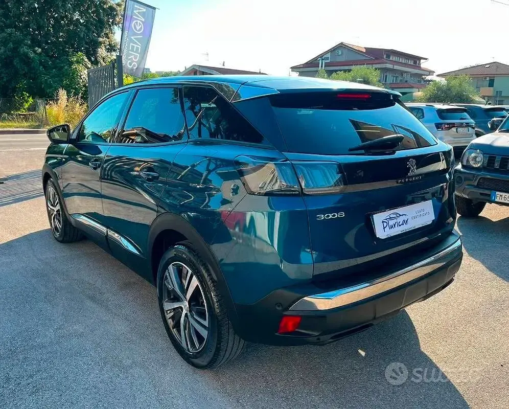 Usata Peugeot 3008 Allure 130 CV (95 kW) 2021 Blu SUV