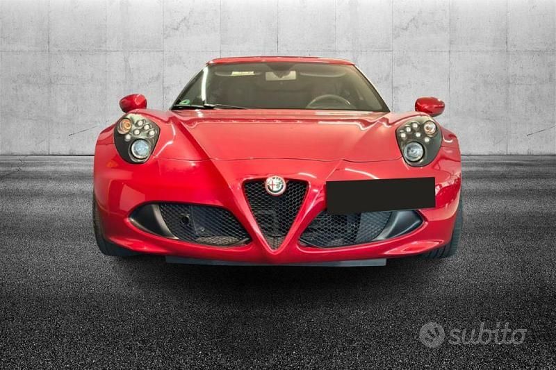 Usata Alfa Romeo 4C 241 CV (177 kW) 2016 Rosso Coupé