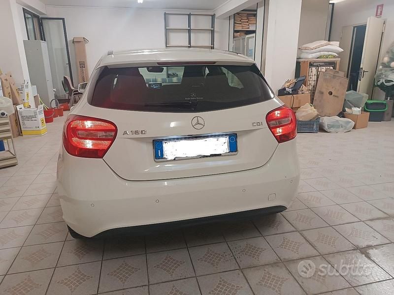 Usata Mercedes A180 Executive 110 CV (80 kW) 2013 Bianco Berlina