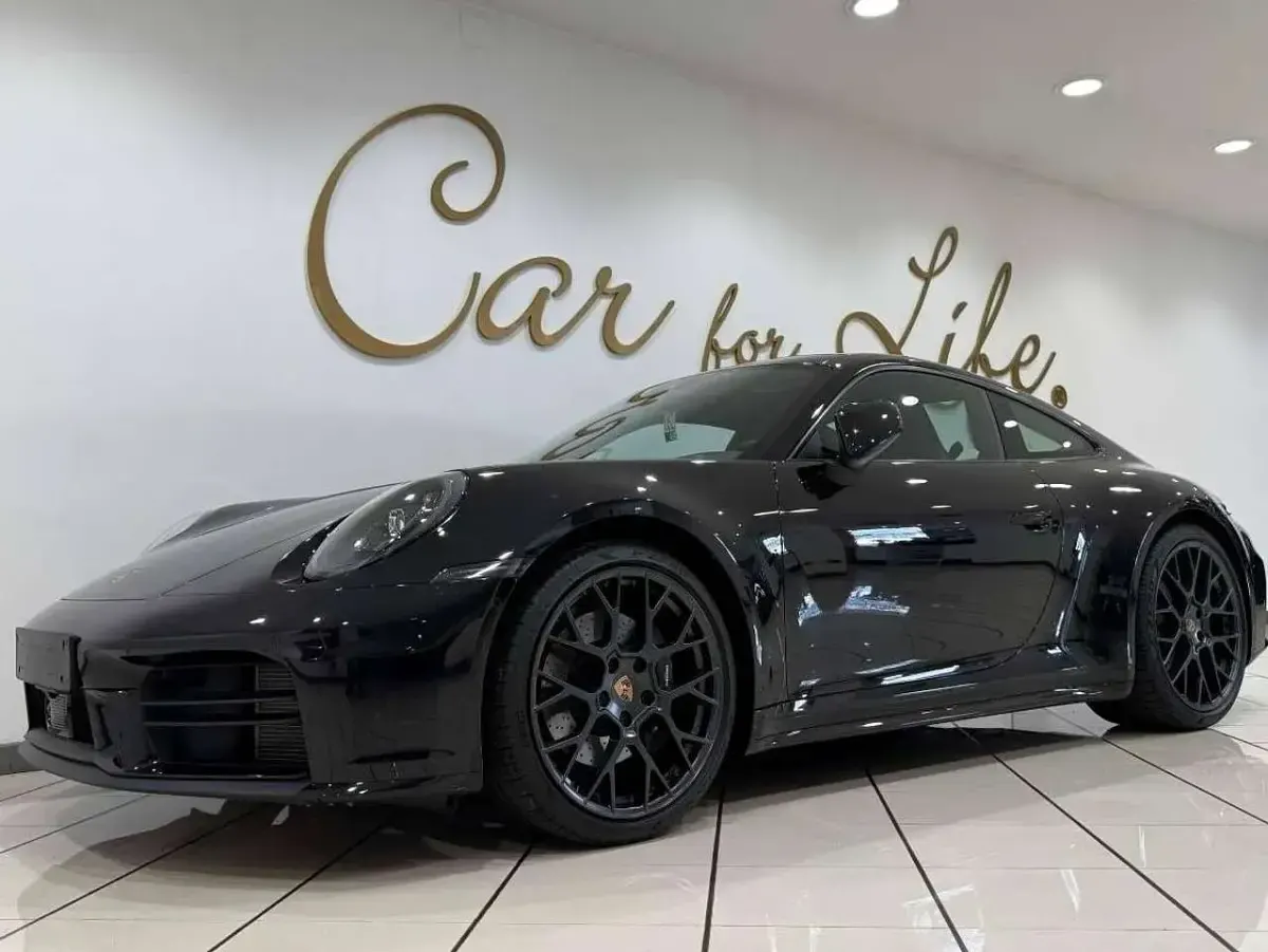 Usata Porsche 911 Carrera 394 CV (289 kW) 2025 Nero Coupé