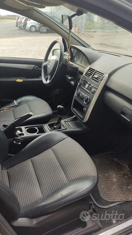 Usata Mercedes A200 110 CV (80 kW) 2006 Berlina