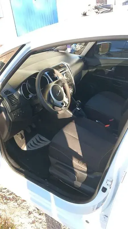 Usata Kia Venga Active 90 CV (66 kW) 2012 Utilitaria