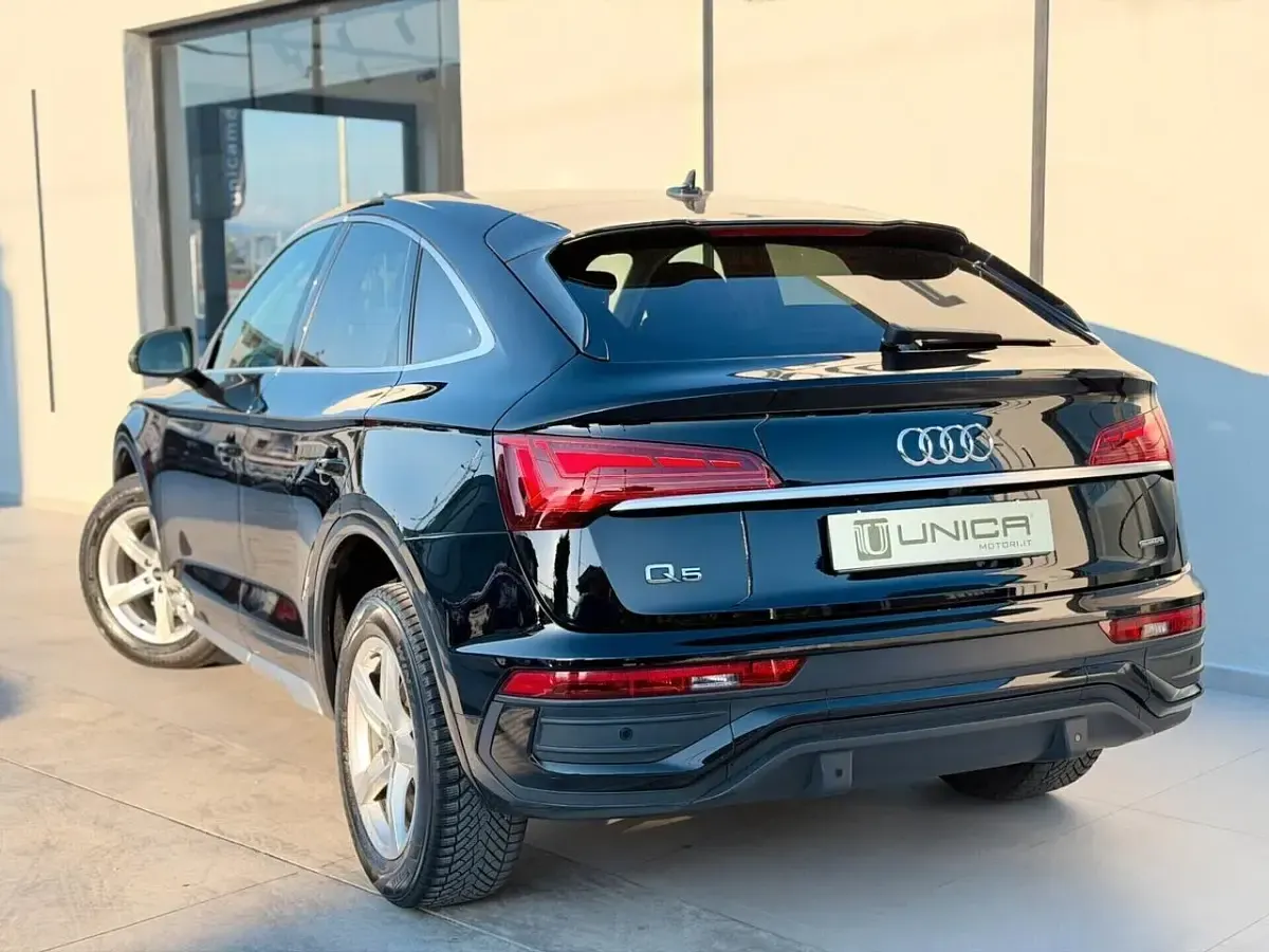 Usata Audi SQ5 Ambiente 203 CV (149 kW) 2021 Nero SUV