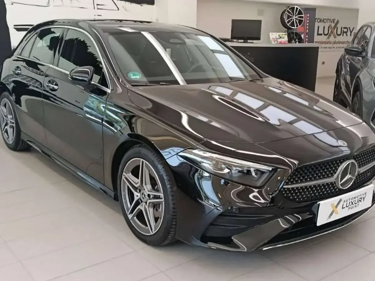 Usata Mercedes A180 Premium Plus 136 CV (100 kW) 2023 Nero Berlina